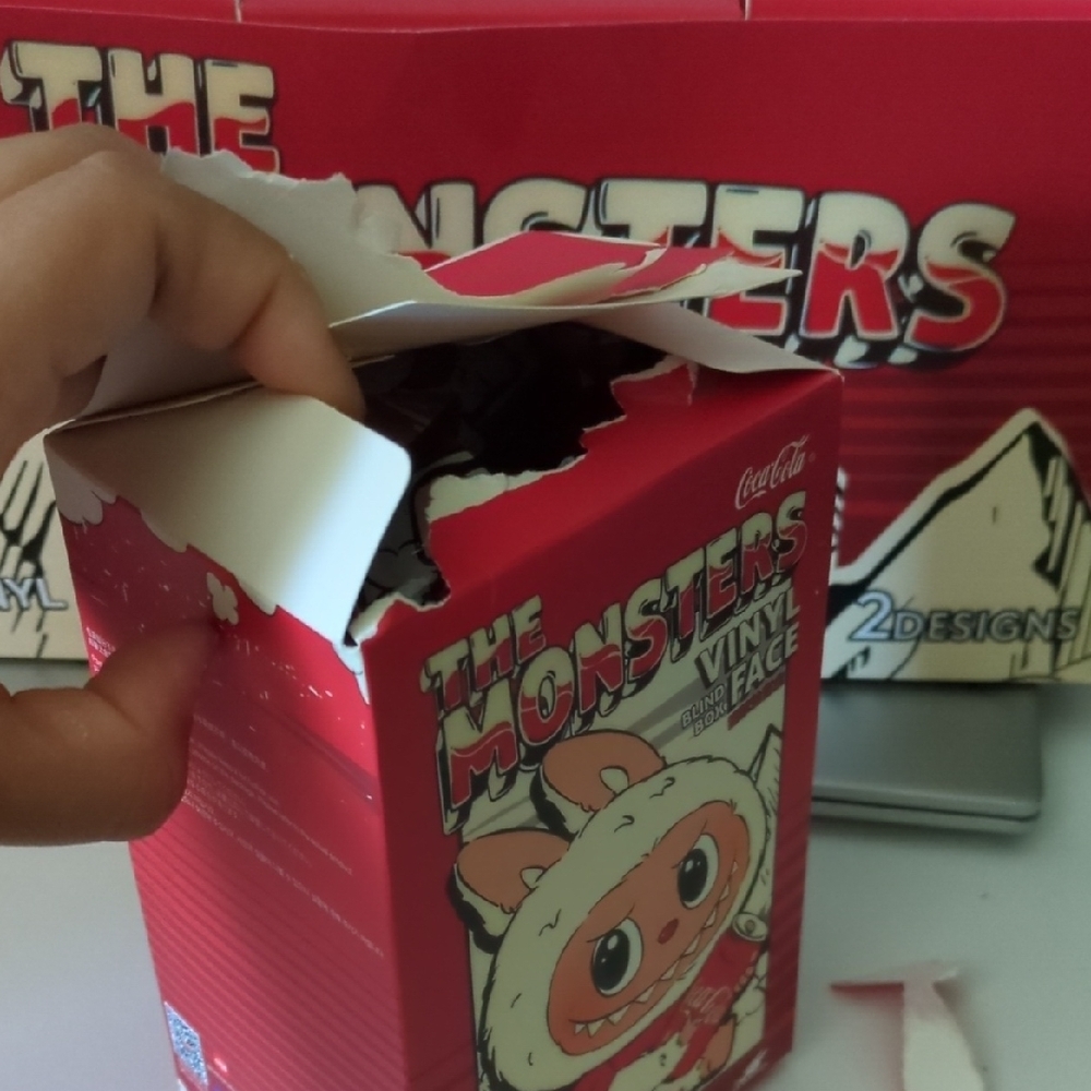 The Monsters Vinyl Face Blind Box - Picture 12 of 17